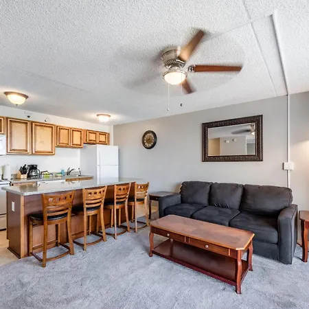 Steps To Waikiki Beach! Ocean View Condo + Free Parking